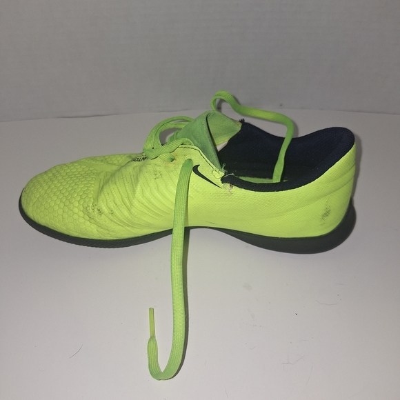 Nike Neon Yellow Women's Sneakers - Picture 3 of 8